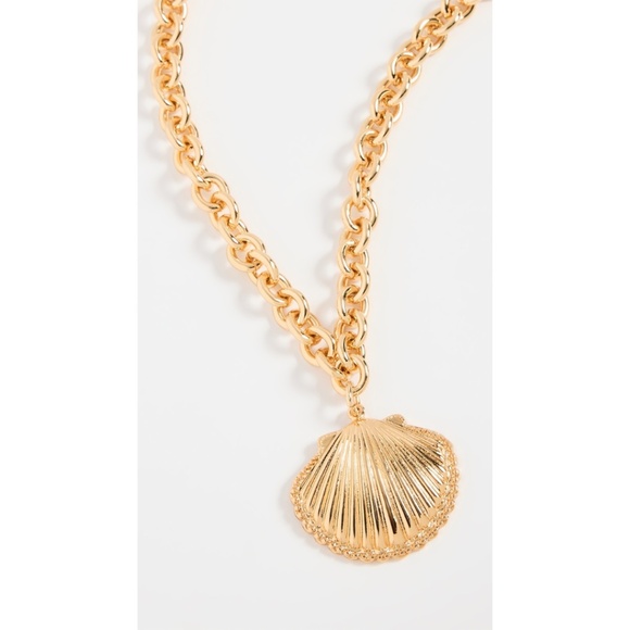 Kenneth Jay Lane Shell Clasp Necklace Shell Clasp Necklace - Picture 2 of 5